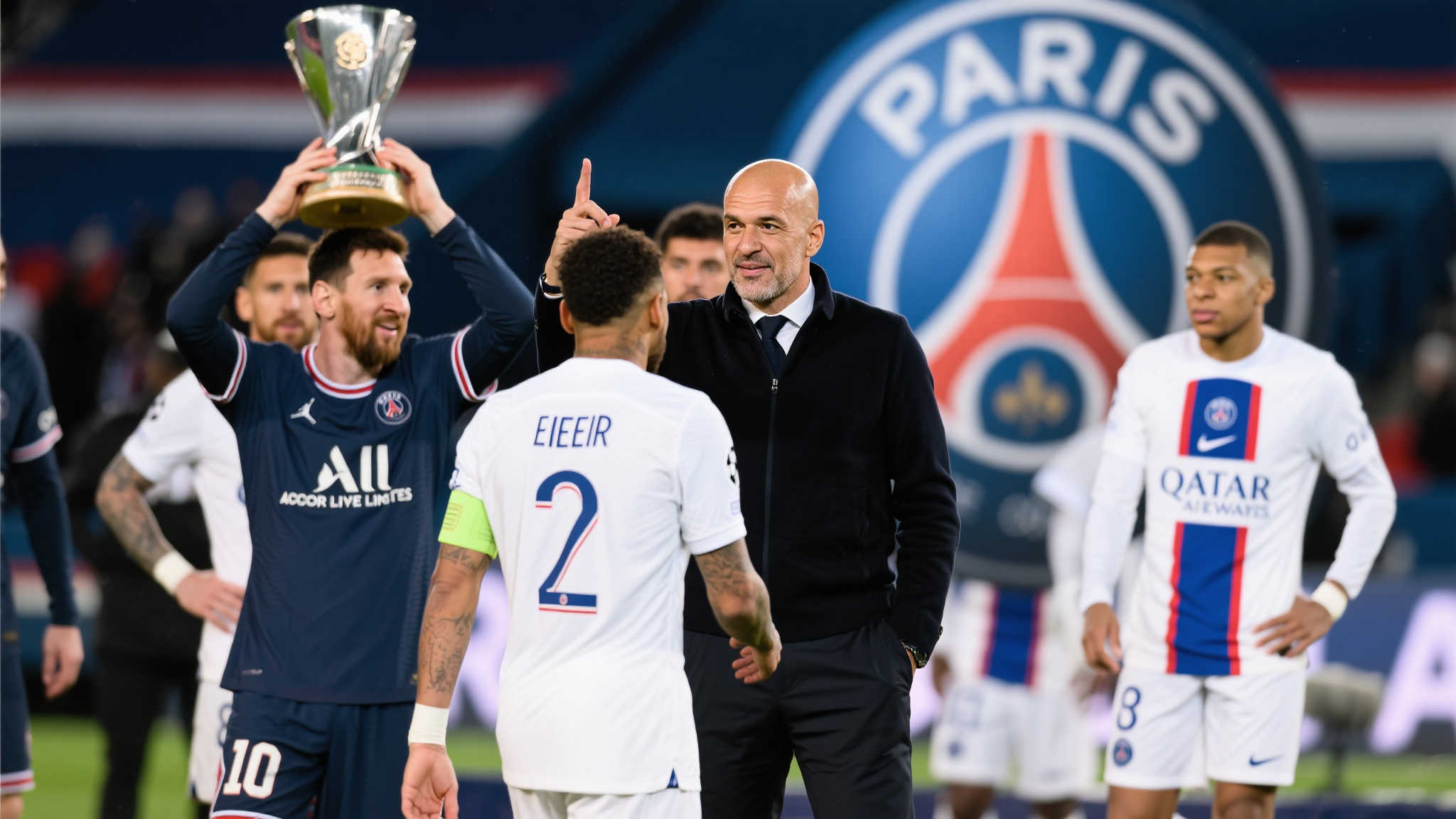 恩里克:首夺欧冠将是巴黎的非凡壮举 如今,在大巴黎执掌帅位,不仅为球队注入了全新的技战
